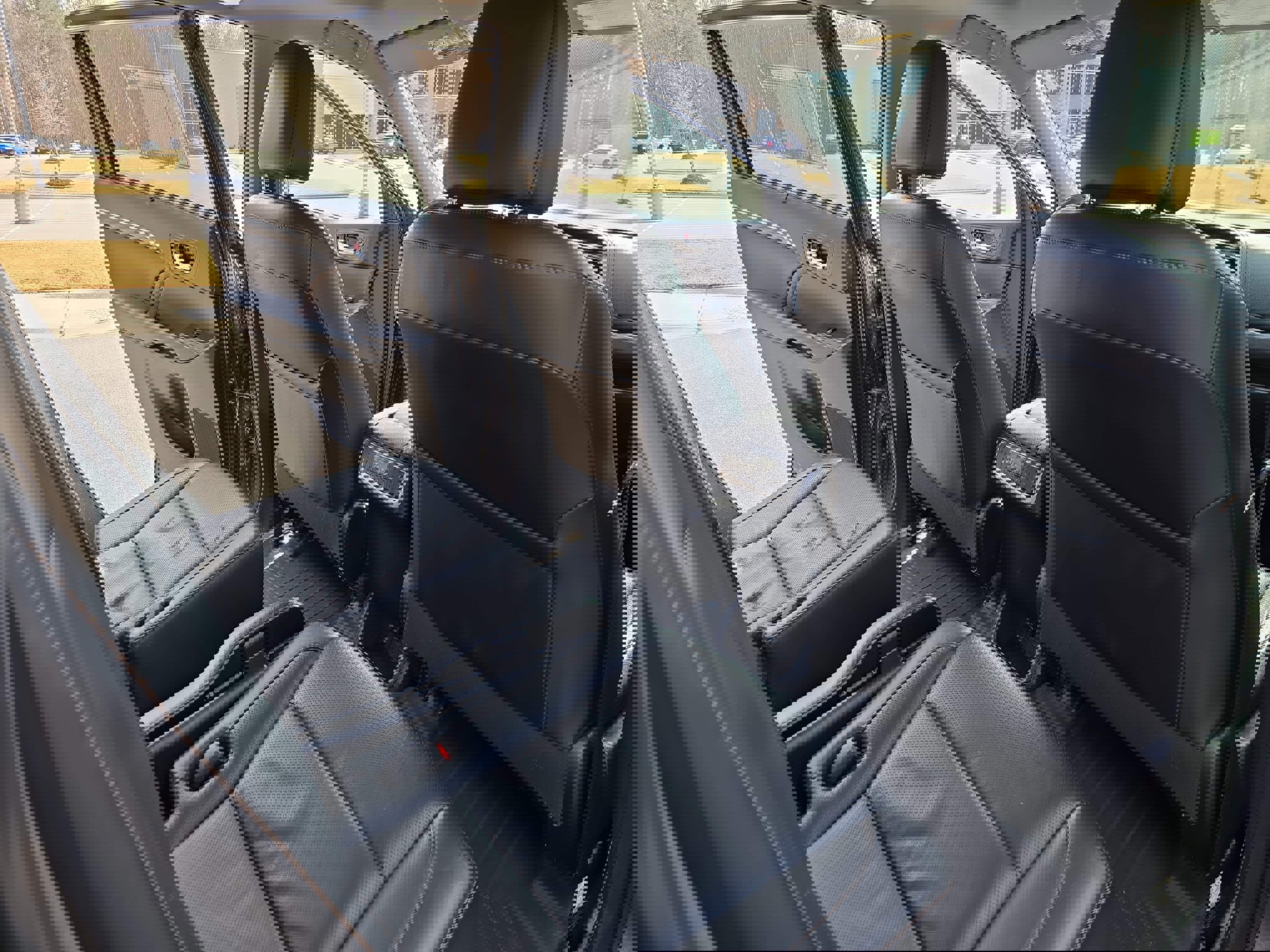 Used 2018 Toyota Highlander Limited image 11