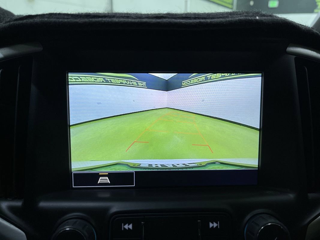 Used 2023 GMC Terrain SLT image 31