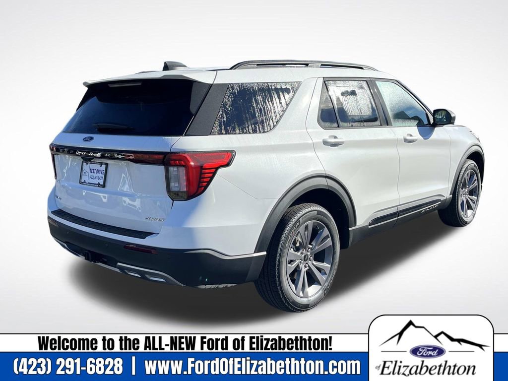 New 2026 Ford Explorer Active image 3