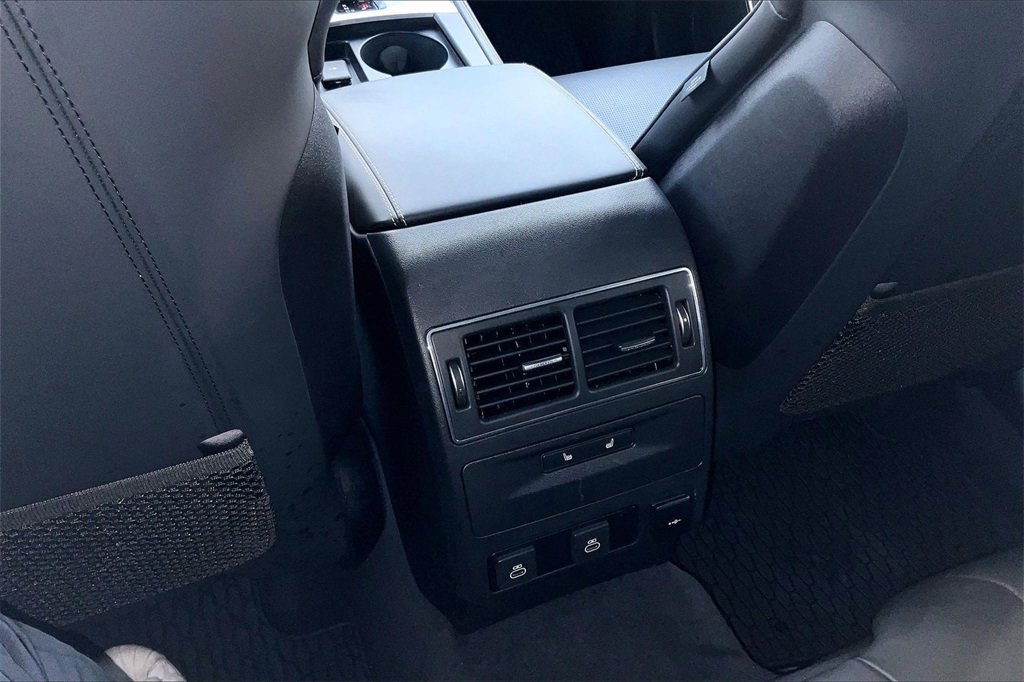 Certified 2025 Jaguar F-PACE R-Dynamic S image 25