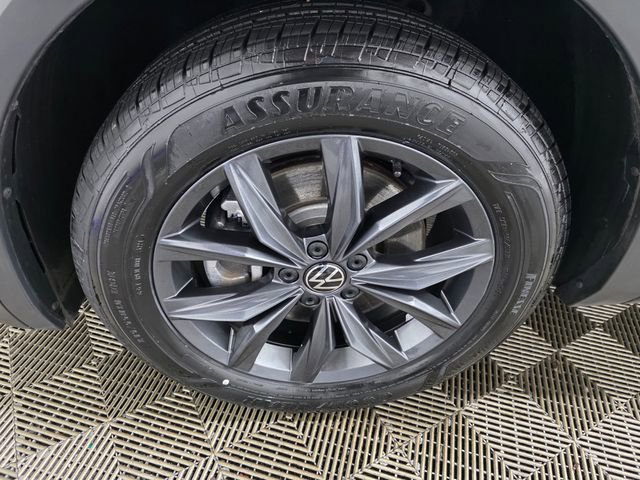 Certified 2022 Volkswagen Tiguan SE image 10