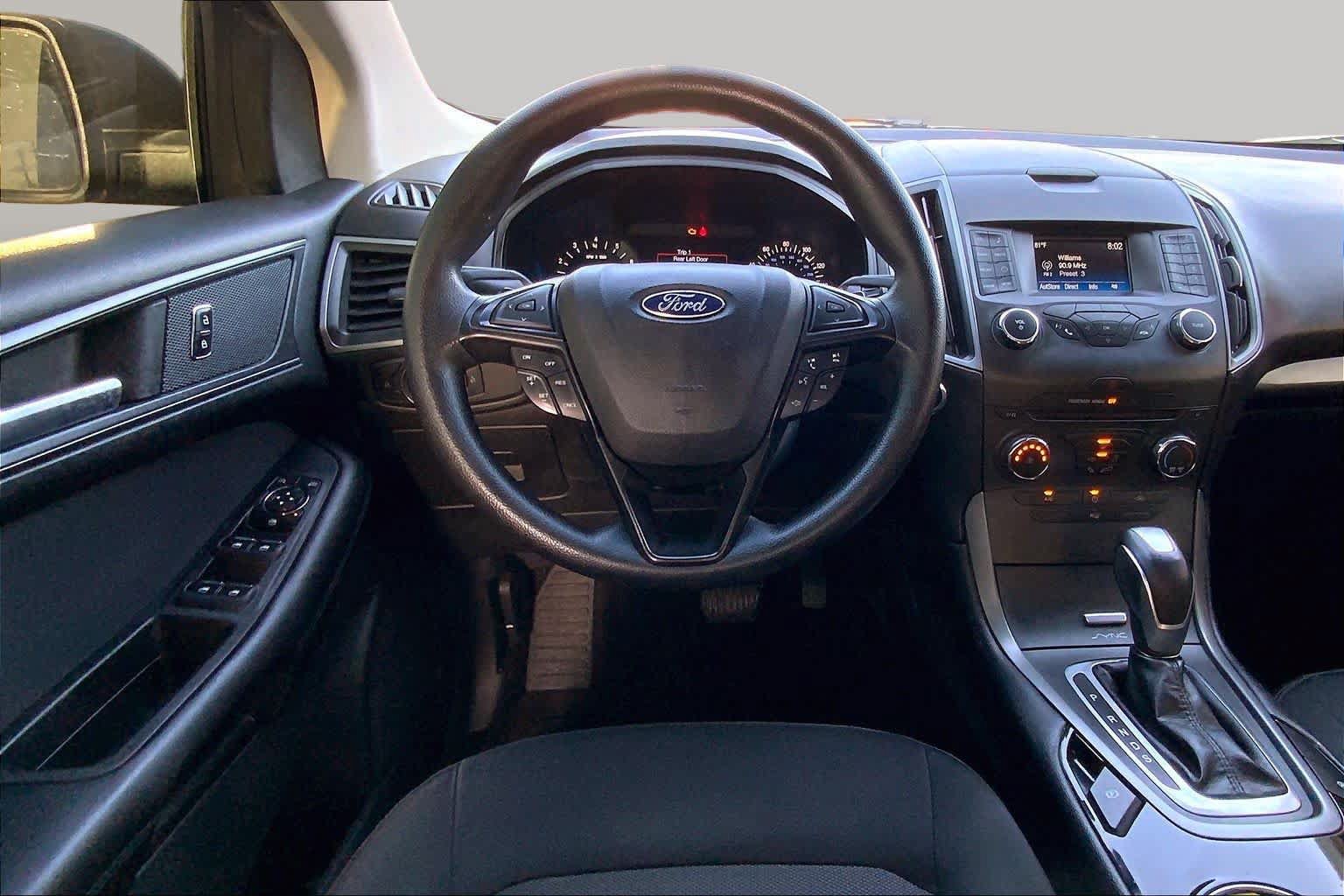 Used 2016 Ford Edge SE FWD image 6