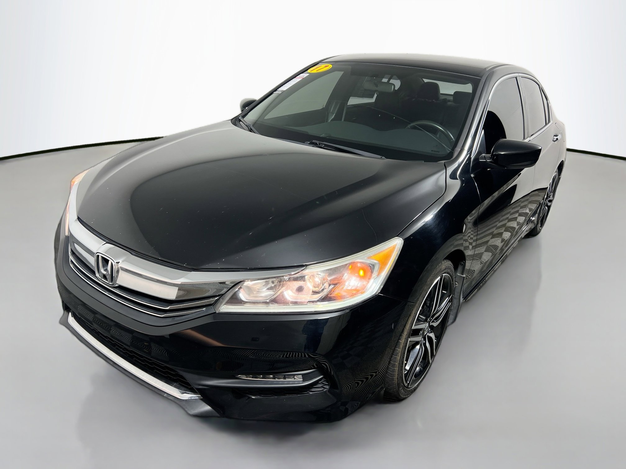 Used 2017 Honda Accord Sport image 9