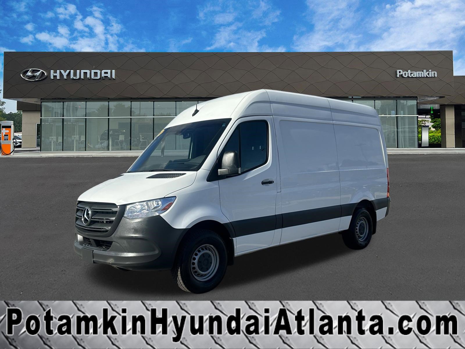 Used 2020 Mercedes-Benz Sprinter 144 Cargo w/ Driver Convenience Package image 1