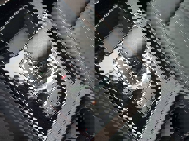 Used 2024 Audi Q5 2.0T Premium image 29