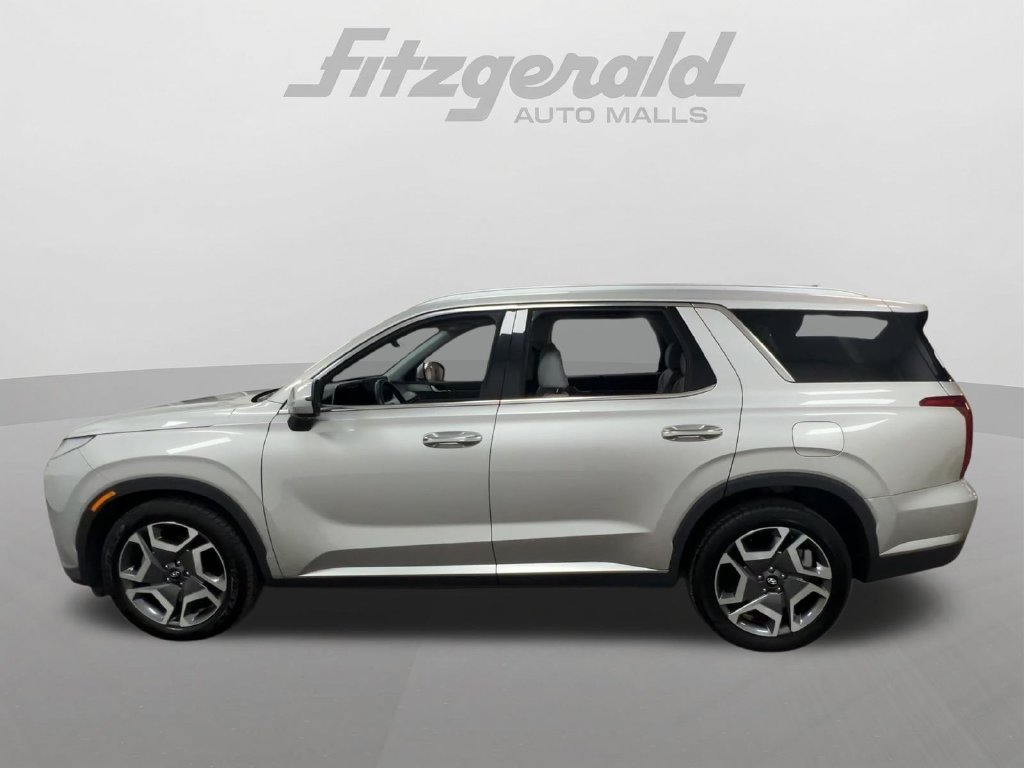 Used 2024 Hyundai Palisade SEL w/ Premium Package FWD image 5