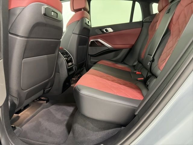 Certified 2024 BMW X6 xDrive40i w/ Premium Package AWD/4WD image 17