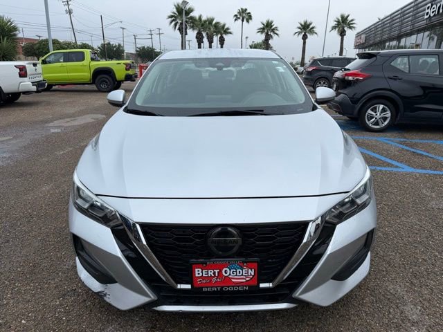 Used 2020 Nissan Sentra SV image 2
