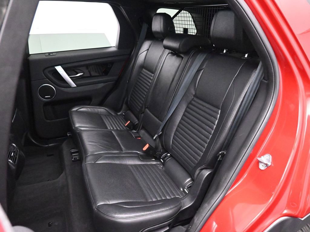 Used 2022 Land Rover Discovery Sport SE image 18