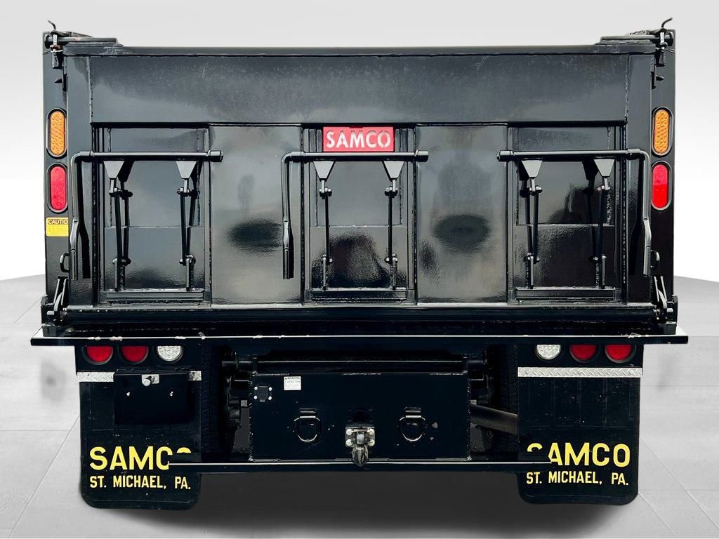 Used 2024 Ford F550 XLT image 8