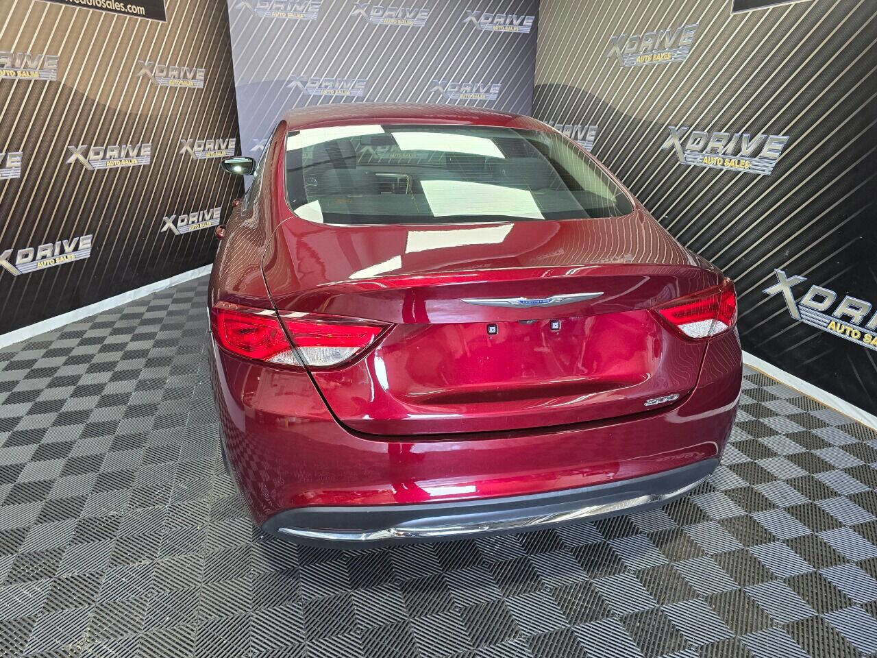 Used 2016 Chrysler 200 Limited image 12