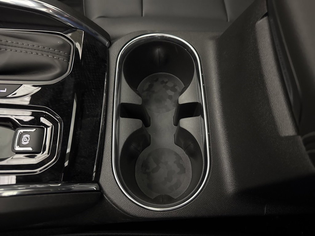 New 2025 GMC Canyon Elevation w/ Convenience Package image 43