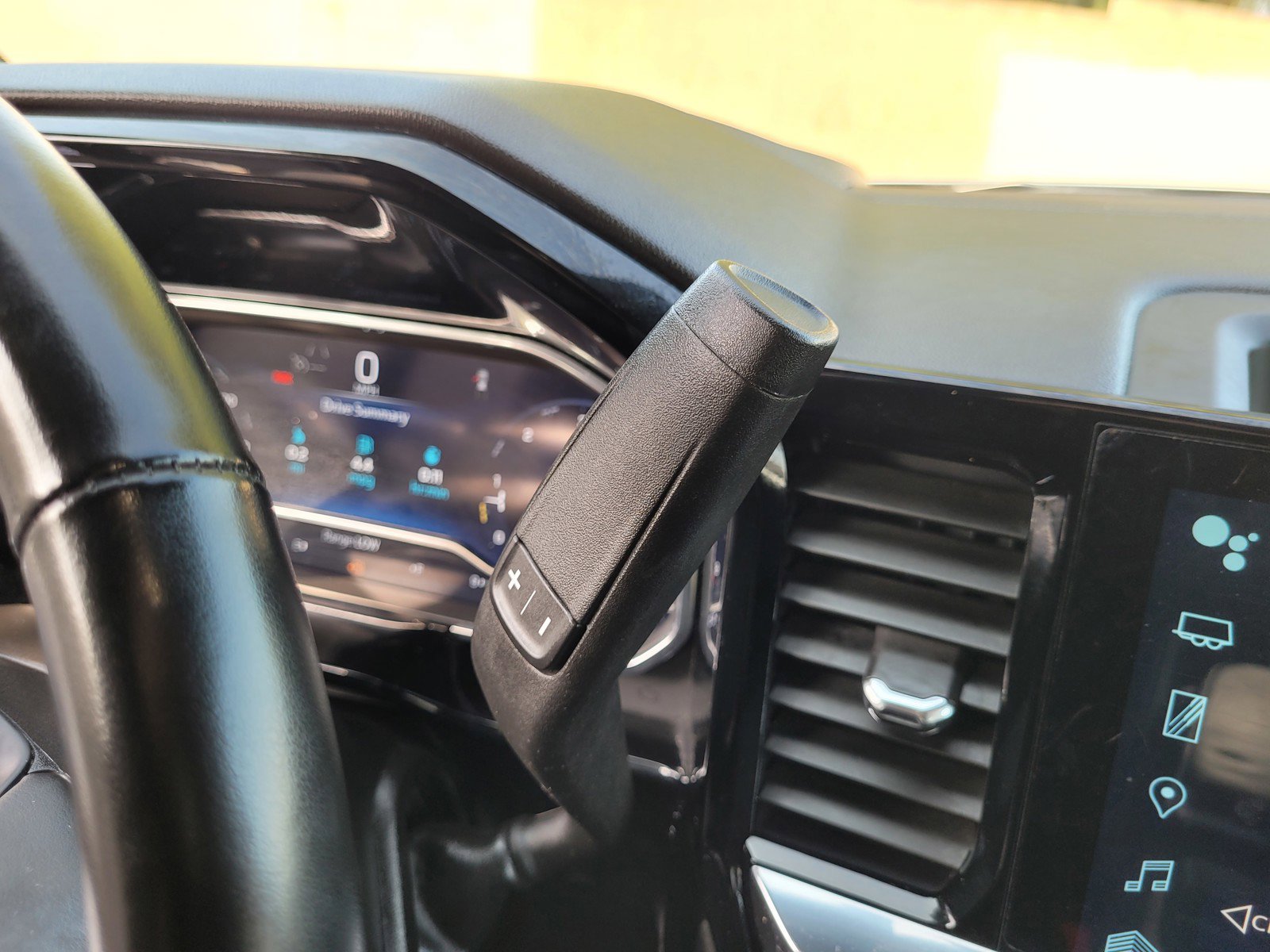 Used 2024 Chevrolet Silverado 1500 RST w/ Z71 Off-Road Package image 22