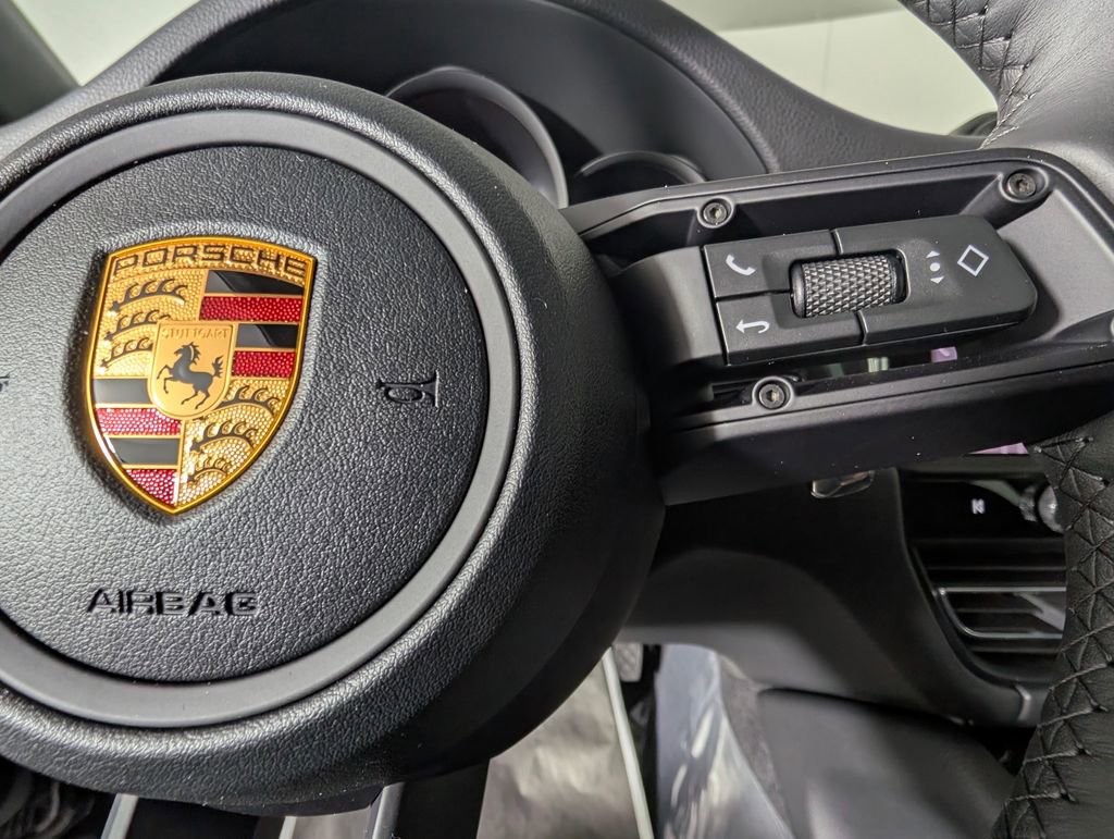 New 2026 Porsche Macan image 39