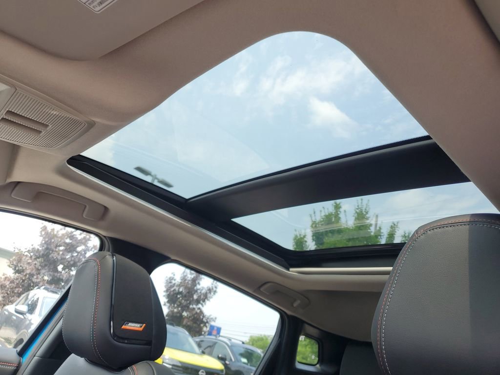 New 2025 Nissan Kicks SR w/ SR Premium Package image 23