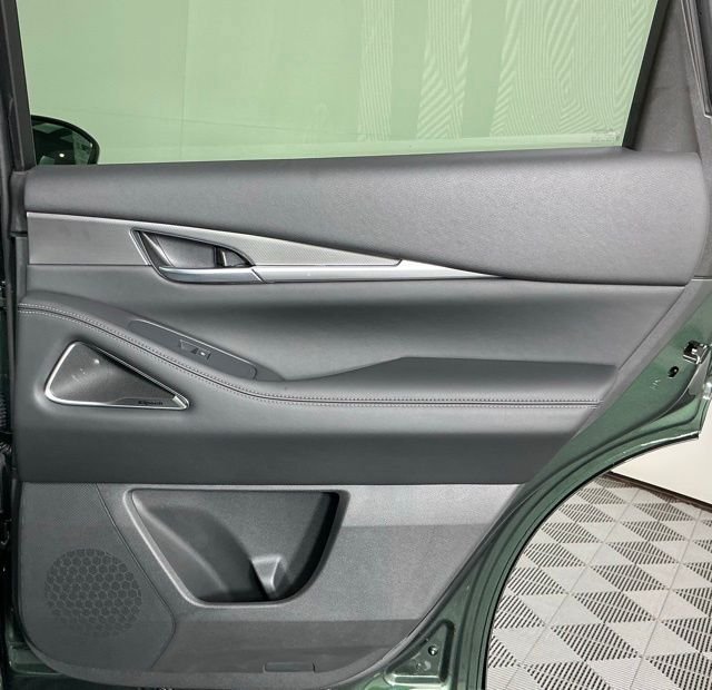 Certified 2027 INFINITI QX60 Luxe w/ Cargo Package FWD image 27