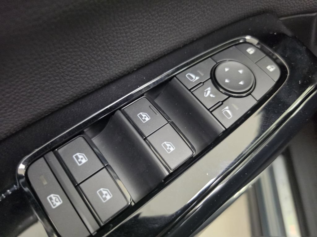 New 2026 Nissan Pathfinder Platinum FWD image 13