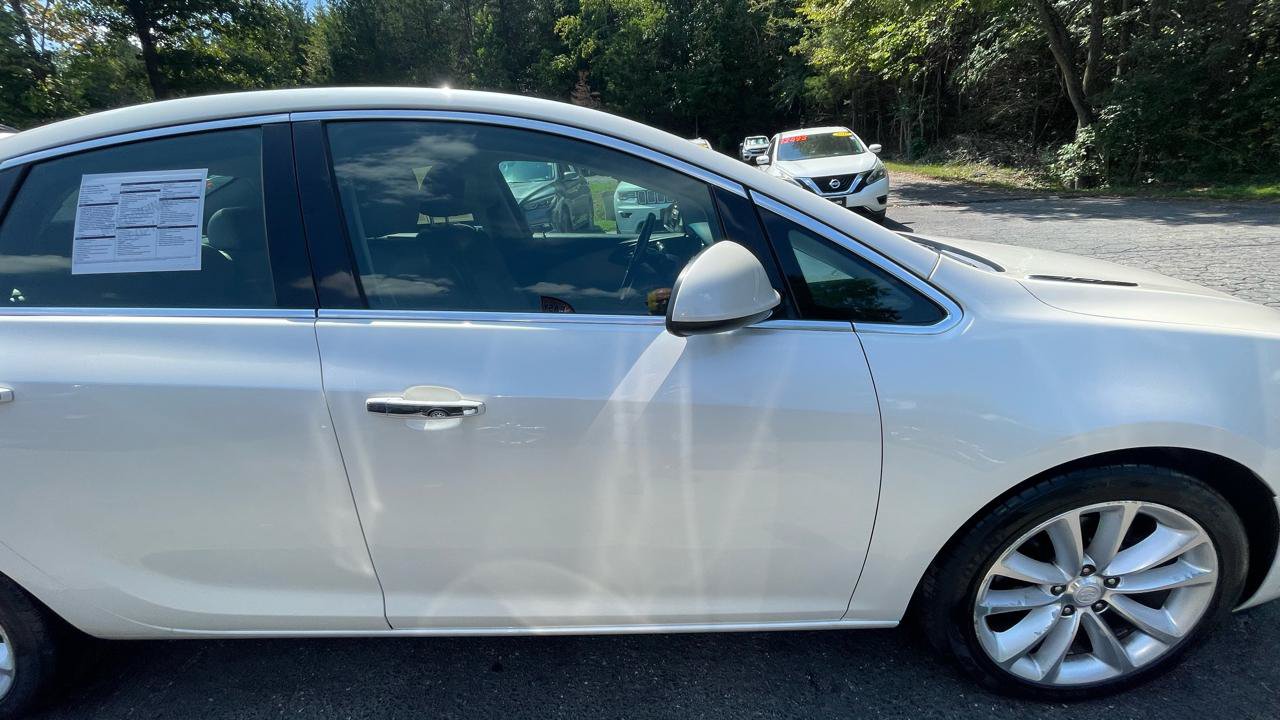 Used 2012 Buick Verano FWD image 11