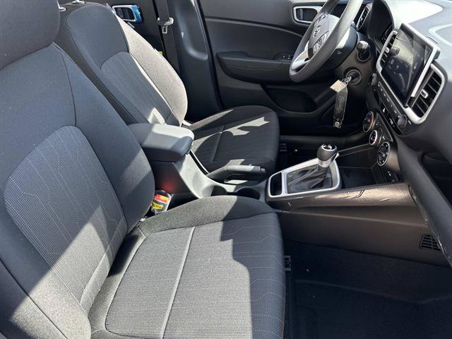 New 2026 Hyundai Venue SE FWD image 24