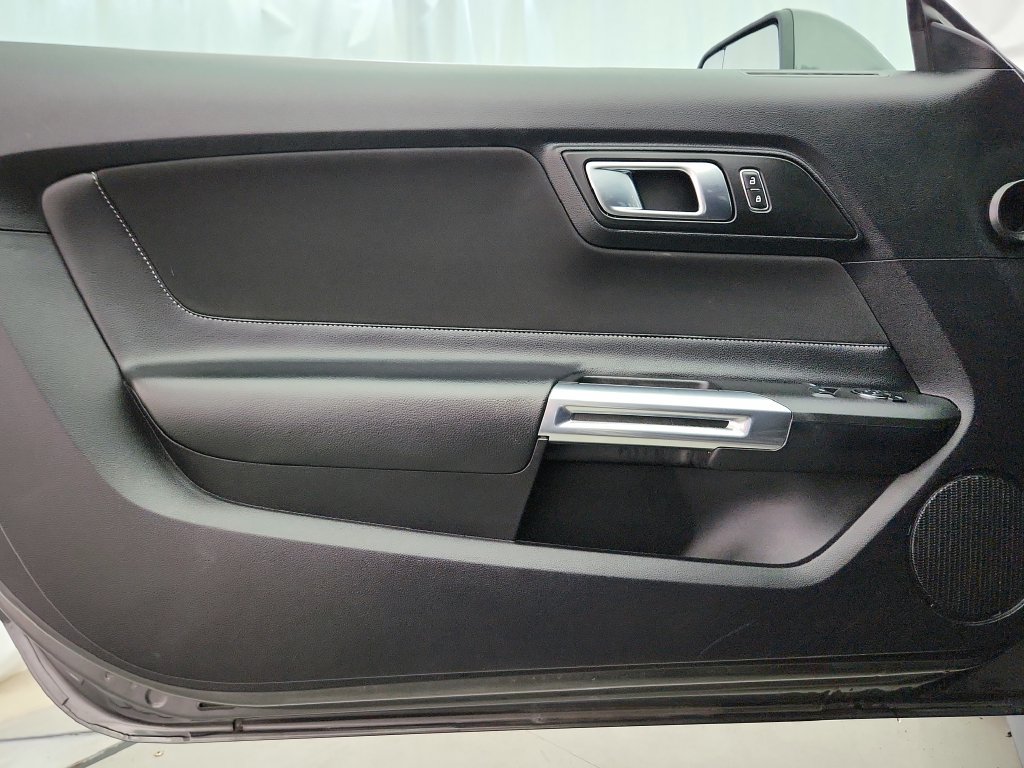 Used 2019 Ford Mustang GT RWD image 19