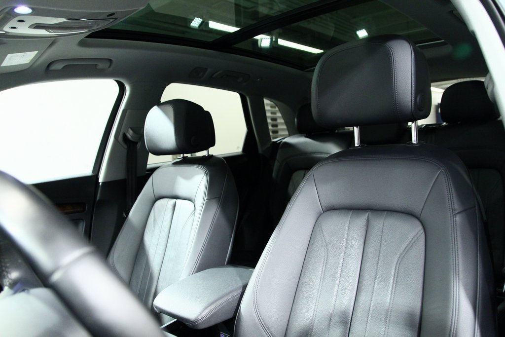 Used 2018 Audi Q5 2.0T Premium image 18