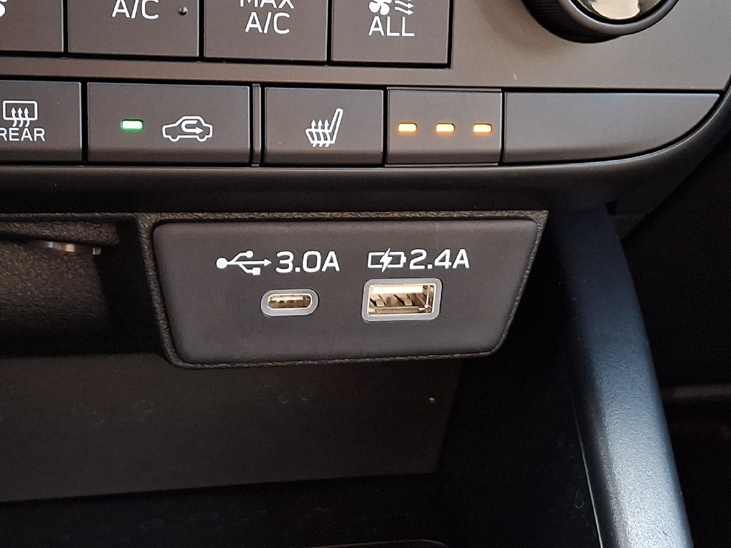 Used 2026 Subaru Outback Premium AWD/4WD image 26
