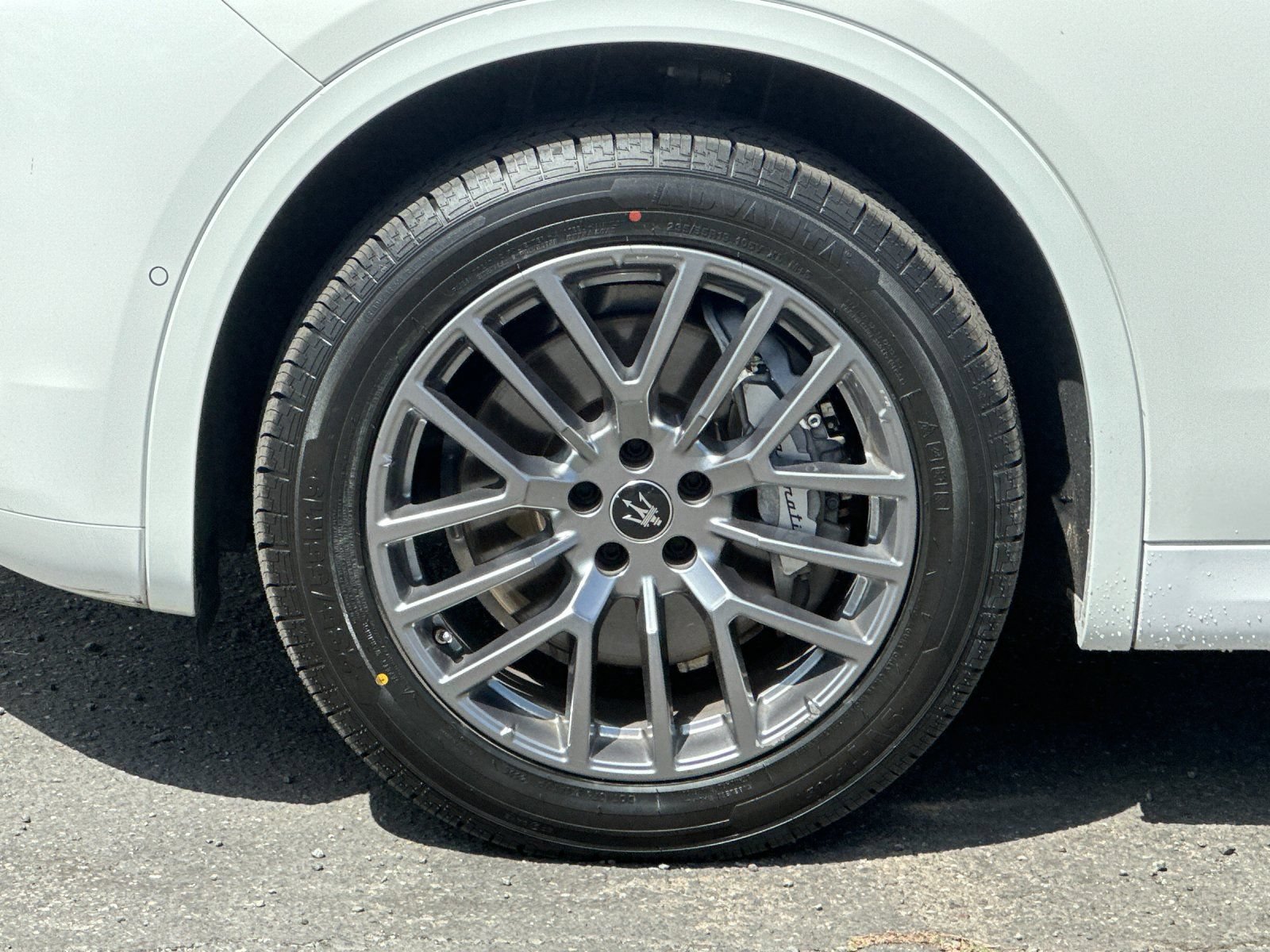 Used 2024 Maserati Grecale GT AWD/4WD image 36