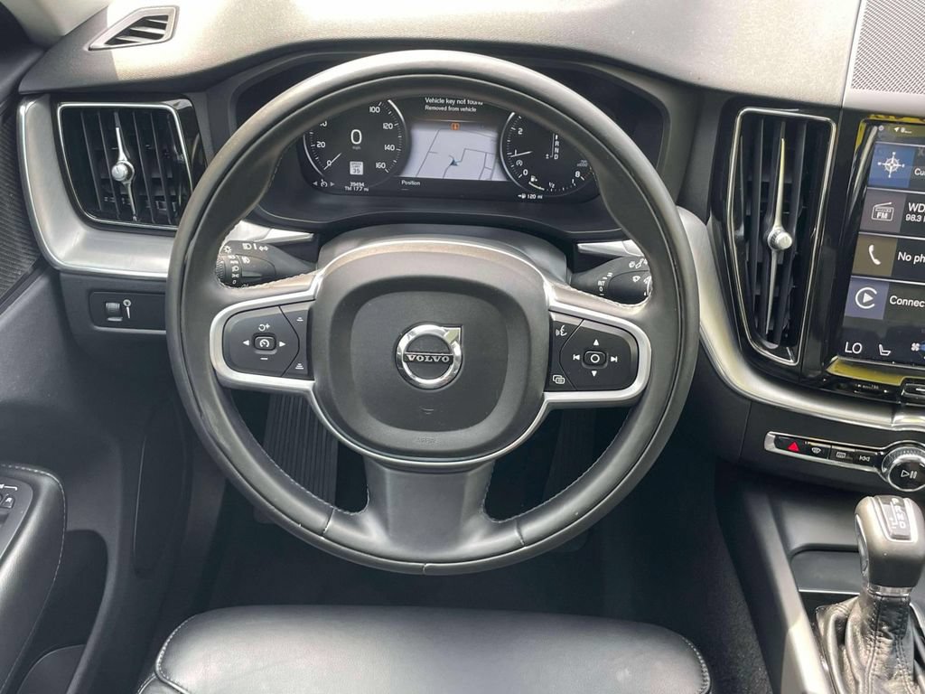 Used 2019 Volvo XC60 T5 Momentum w/ Multimedia Package AWD/4WD image 12