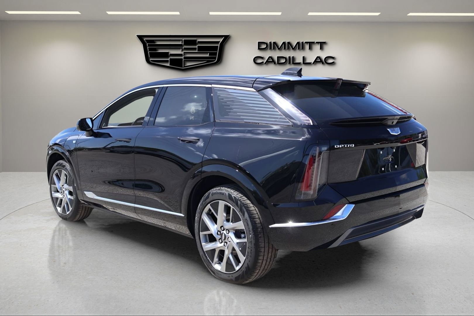 New 2026 Cadillac Optiq Luxury 1 RWD image 3
