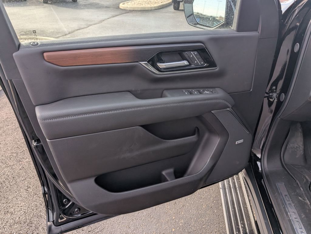 New 2026 GMC Yukon XL Denali w/ Sun & Power Step Package image 14