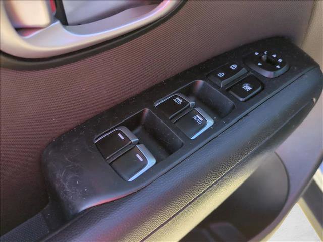 Used 2018 Kia Soul + image 10