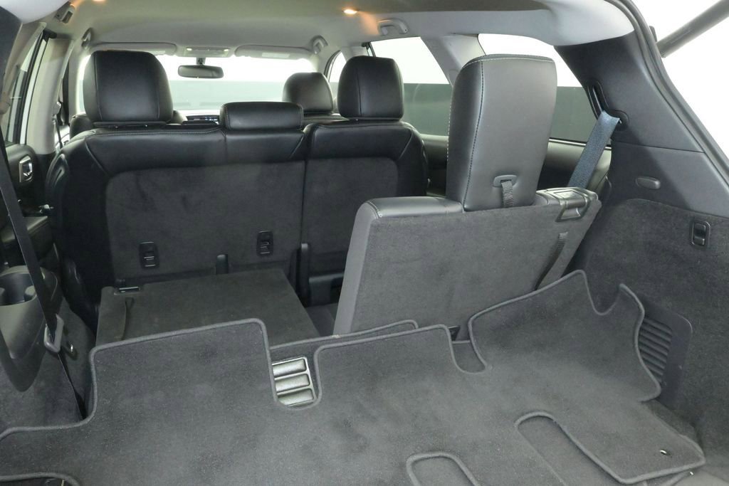 Used 2019 Nissan Pathfinder SL AWD/4WD image 20