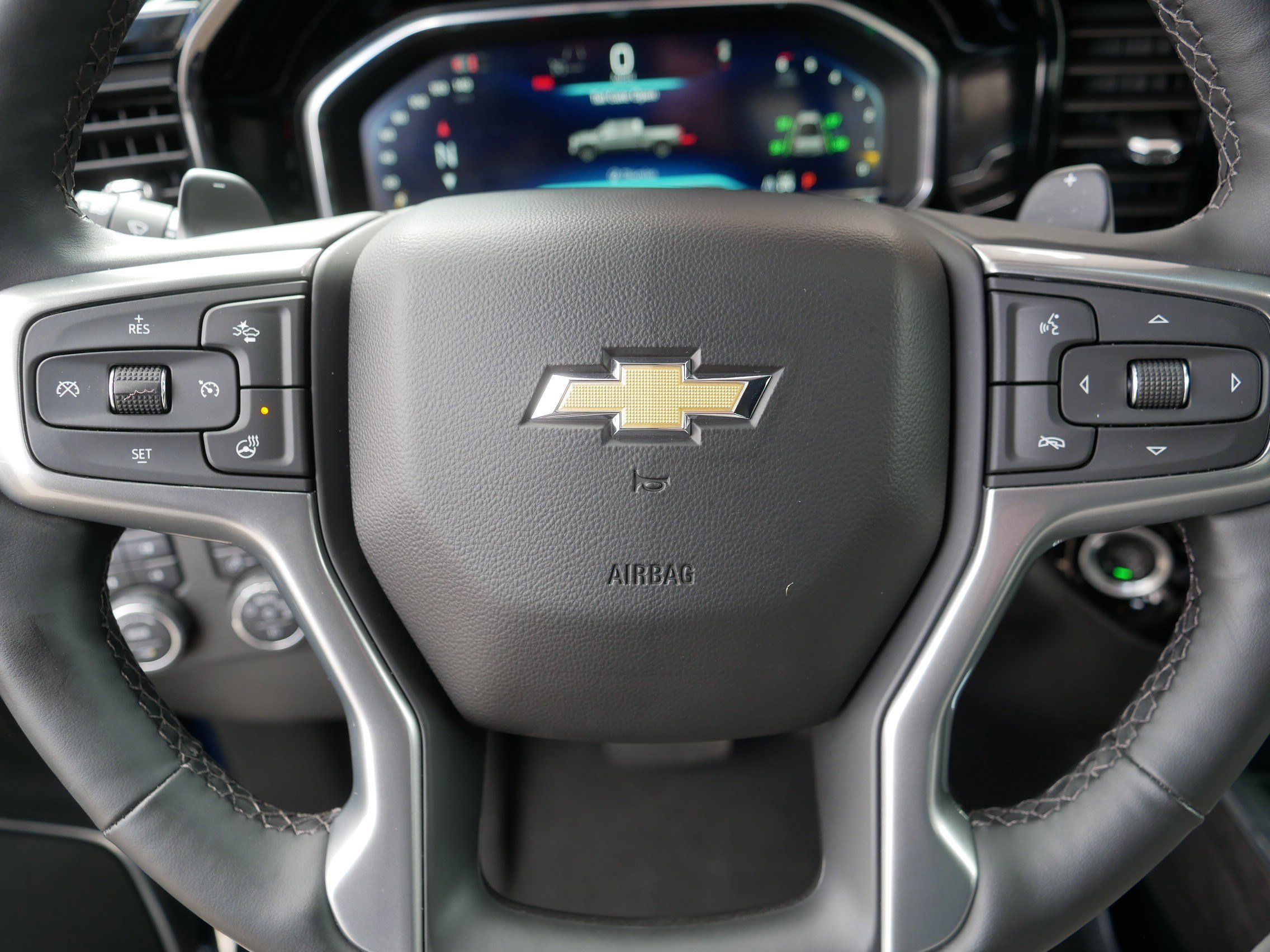 Used 2024 Chevrolet Silverado 1500 LTZ image 25