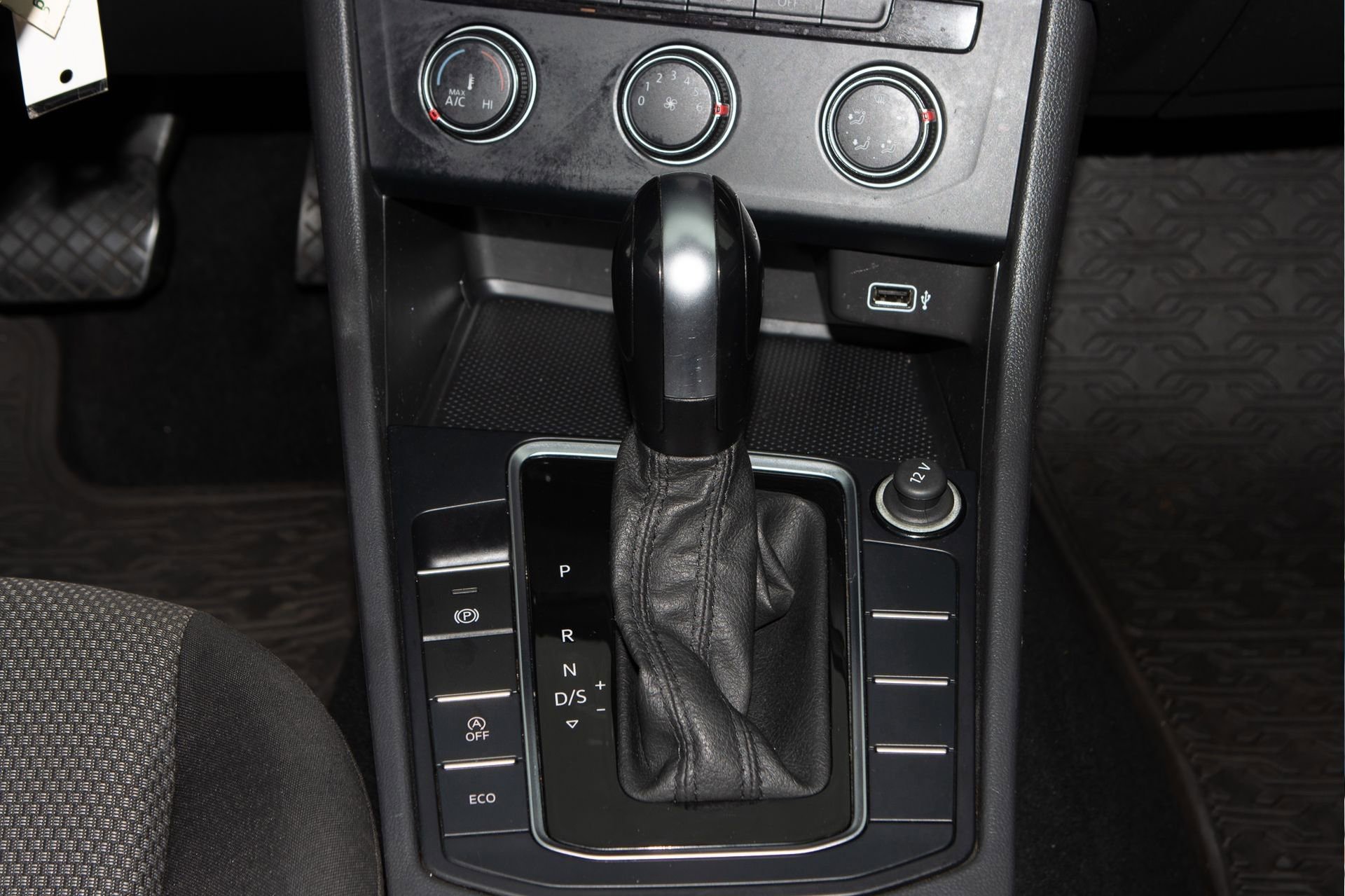 Used 2019 Volkswagen Jetta R-Line image 22