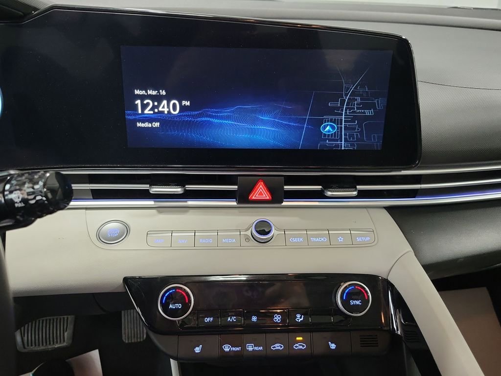 Used 2024 Hyundai Elantra Limited image 38