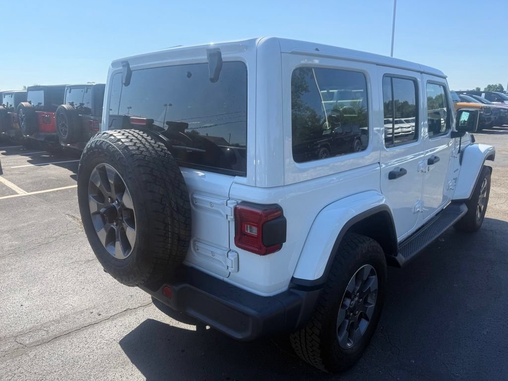 Certified 2019 Jeep Wrangler Unlimited Sahara AWD/4WD image 3