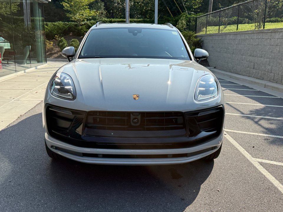 New 2026 Porsche Macan Turbo AWD/4WD image 10