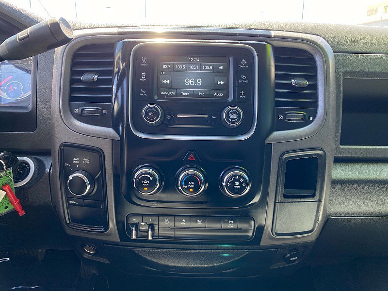 Used 2018 RAM 2500 Tradesman w/ Chrome Appearance Group image 18