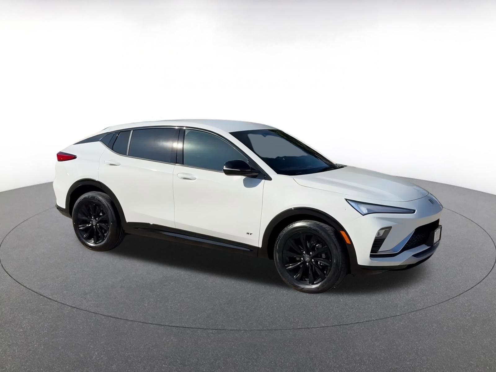 Used 2025 Buick Envista Sport Touring video 2