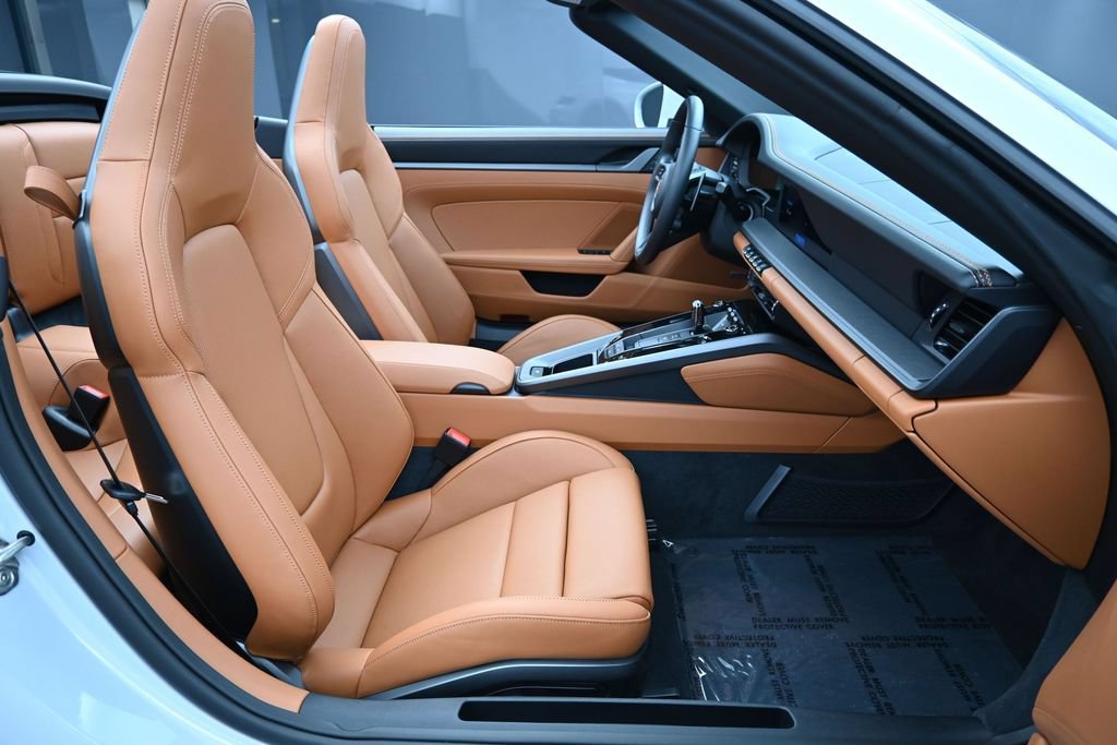 Certified 2026 Porsche 911 Carrera RWD image 28