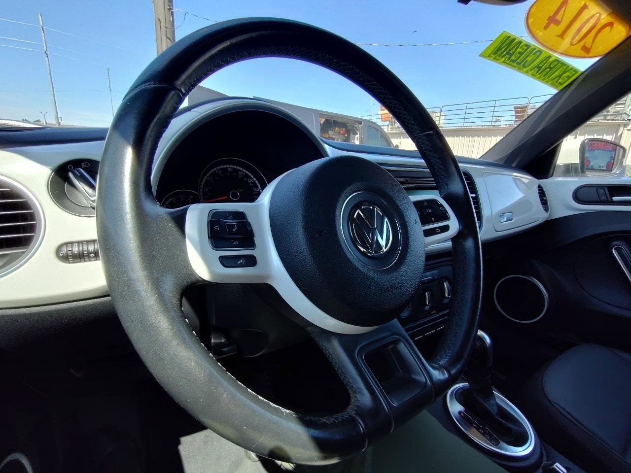 Used 2014 Volkswagen Beetle 2.5 image 18