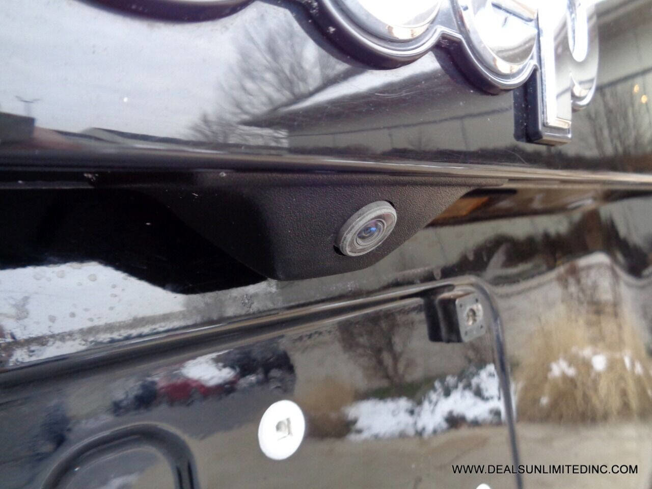 Used 2015 Jeep Renegade Latitude image 17