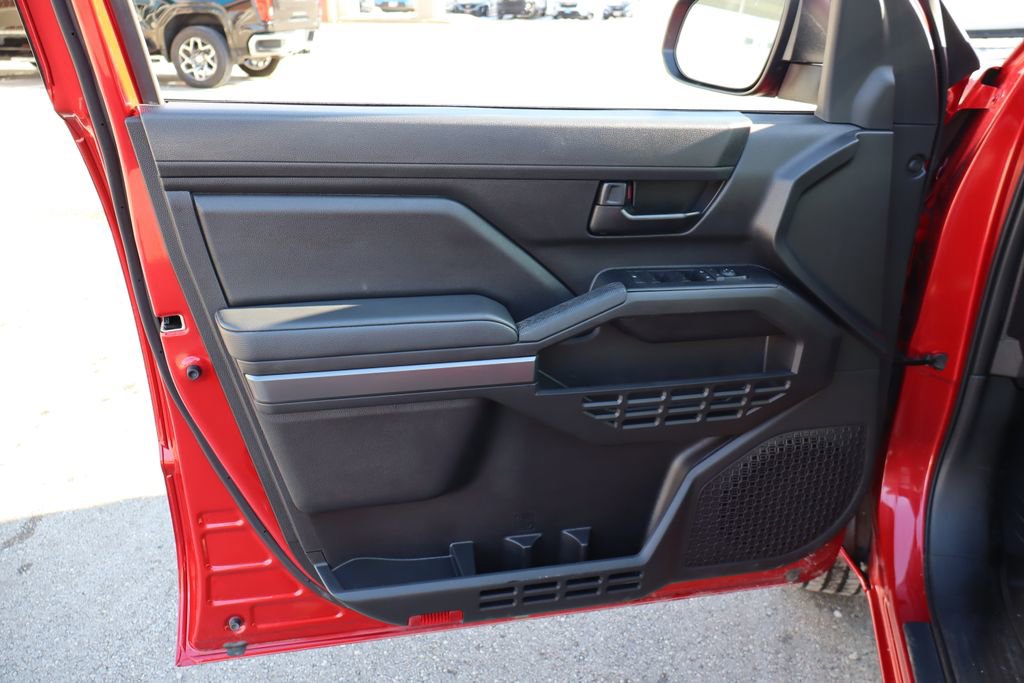 Used 2025 Toyota Tacoma TRD Sport image 7