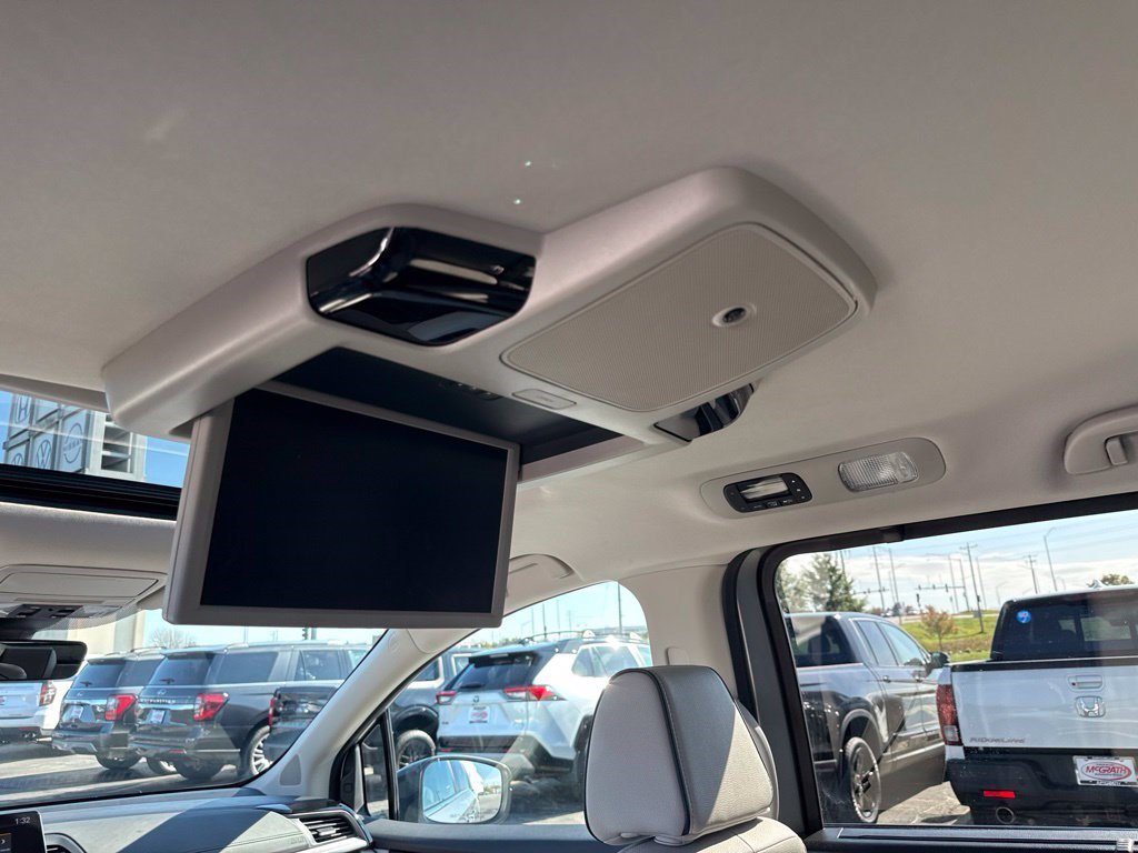 Certified 2026 Honda Odyssey Touring image 19