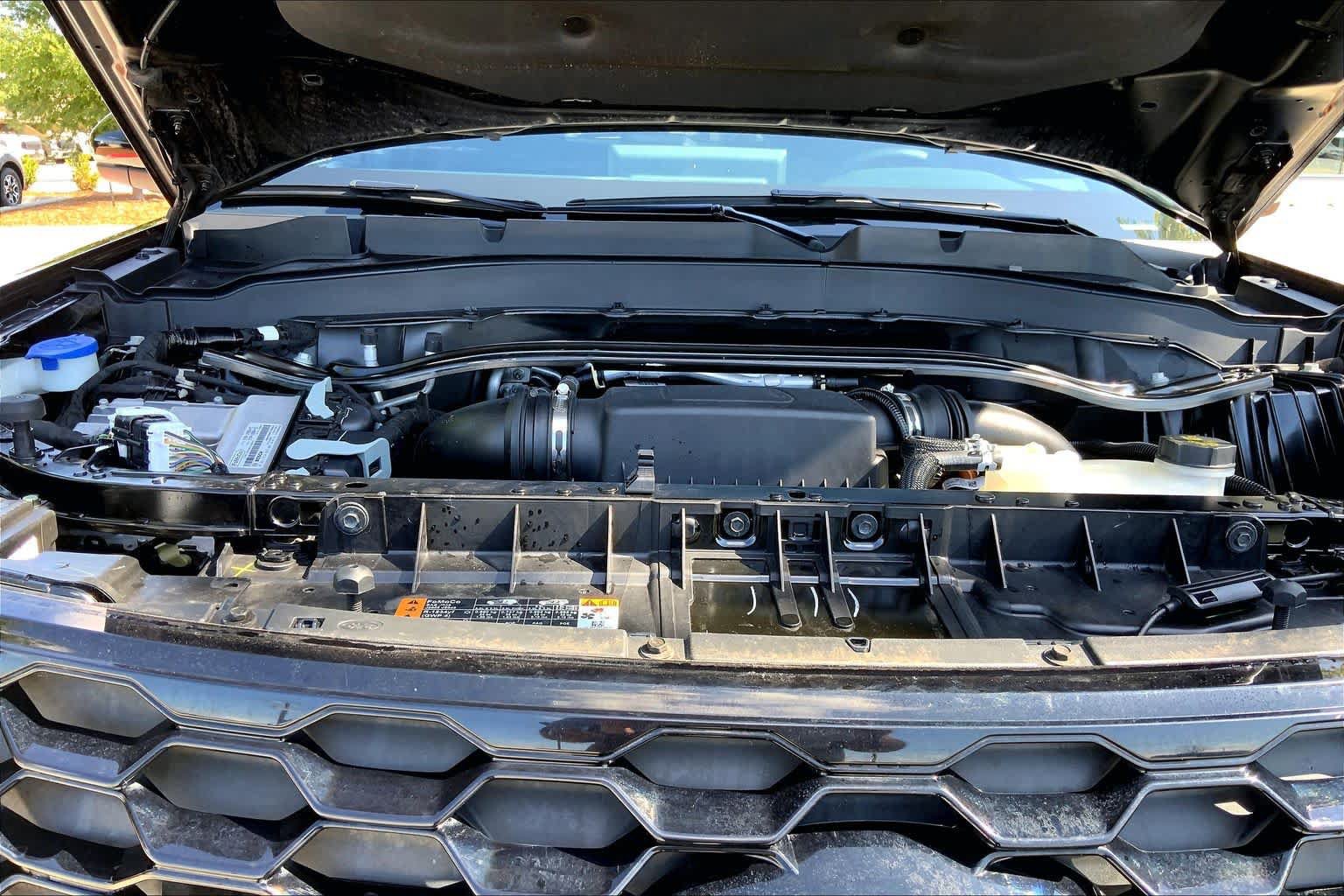 Used 2025 Ford Explorer ST AWD/4WD image 30