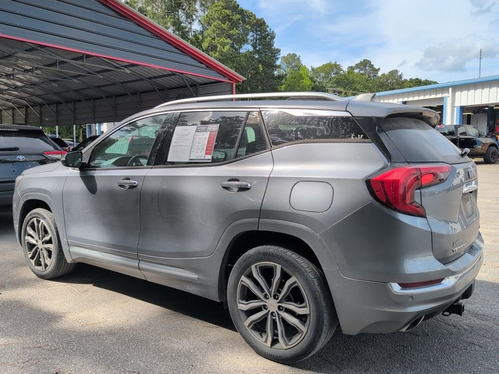Used 2018 GMC Terrain Denali w/ Advanced Safety Package AWD/4WD image 4