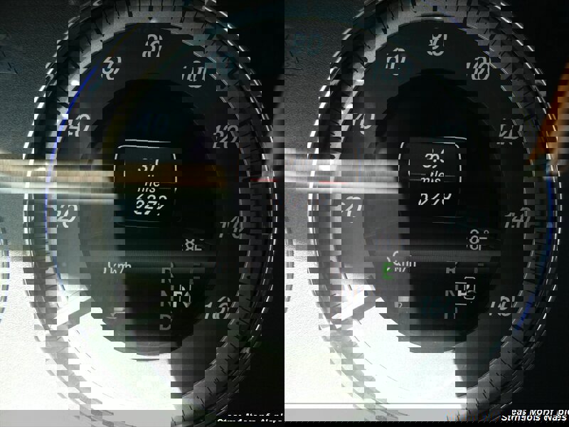 Used 2013 Mercedes-Benz E 350 4MATIC Wagon image 20