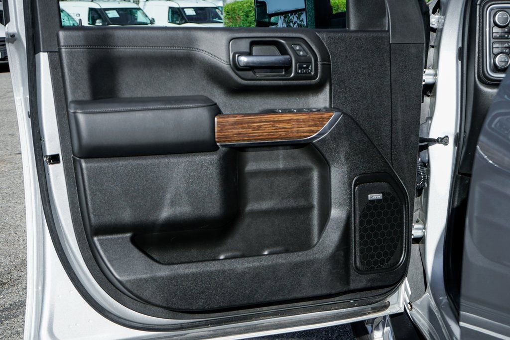 Used 2023 Chevrolet Silverado 3500 High Country w/ Safety Package II AWD/4WD image 14