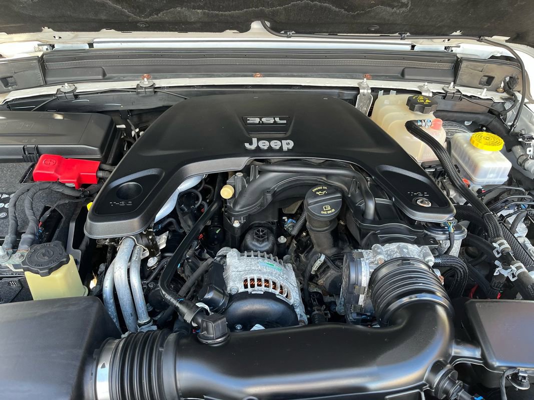 Used 2018 Jeep Wrangler Unlimited Sport S image 24