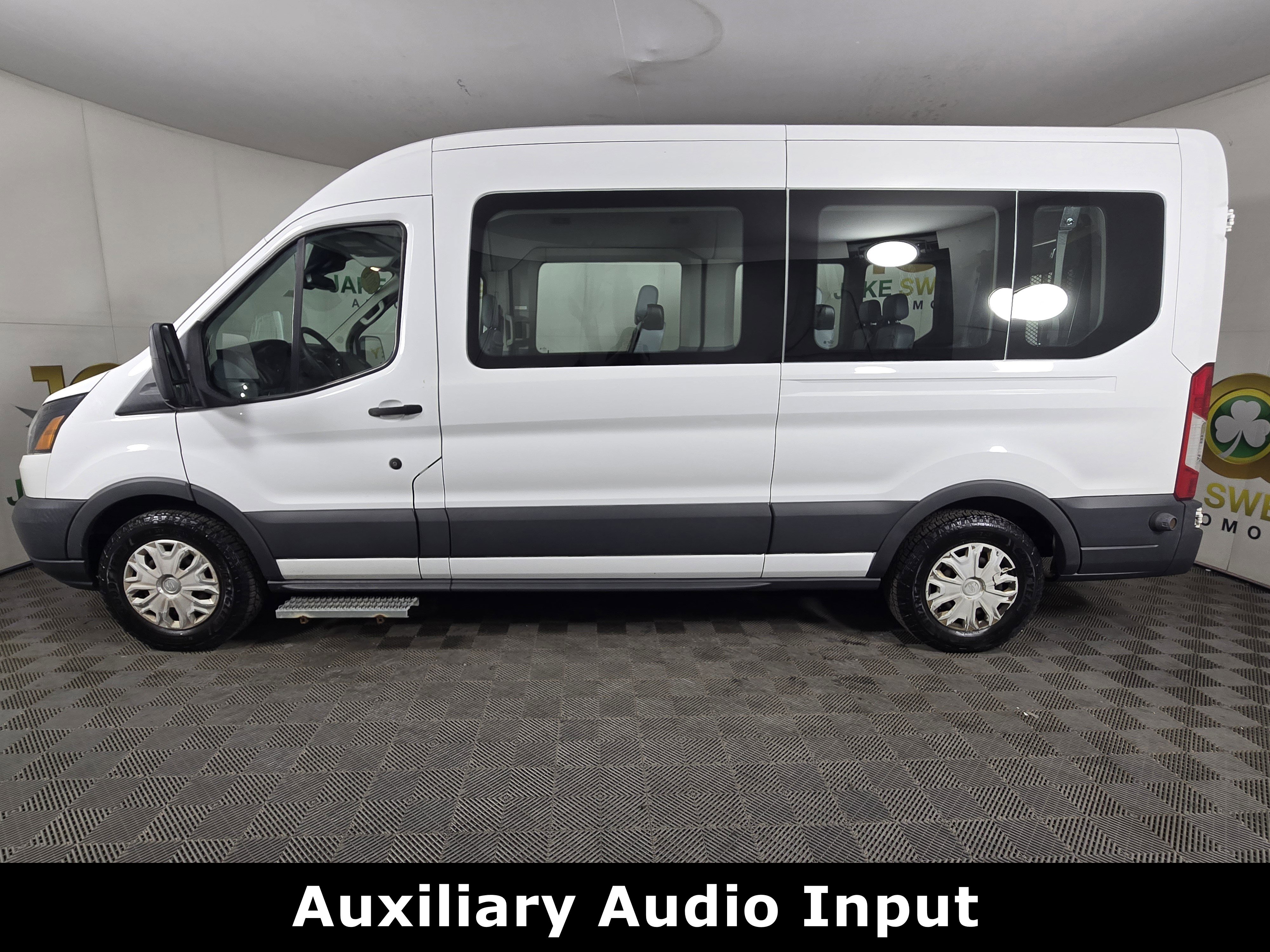 Used 2018 Ford Transit 350 XL RWD image 4